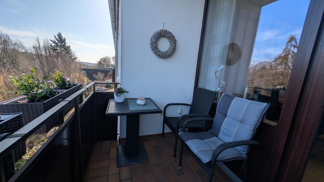 Balkon in Nord-Süd-Ausrichtung