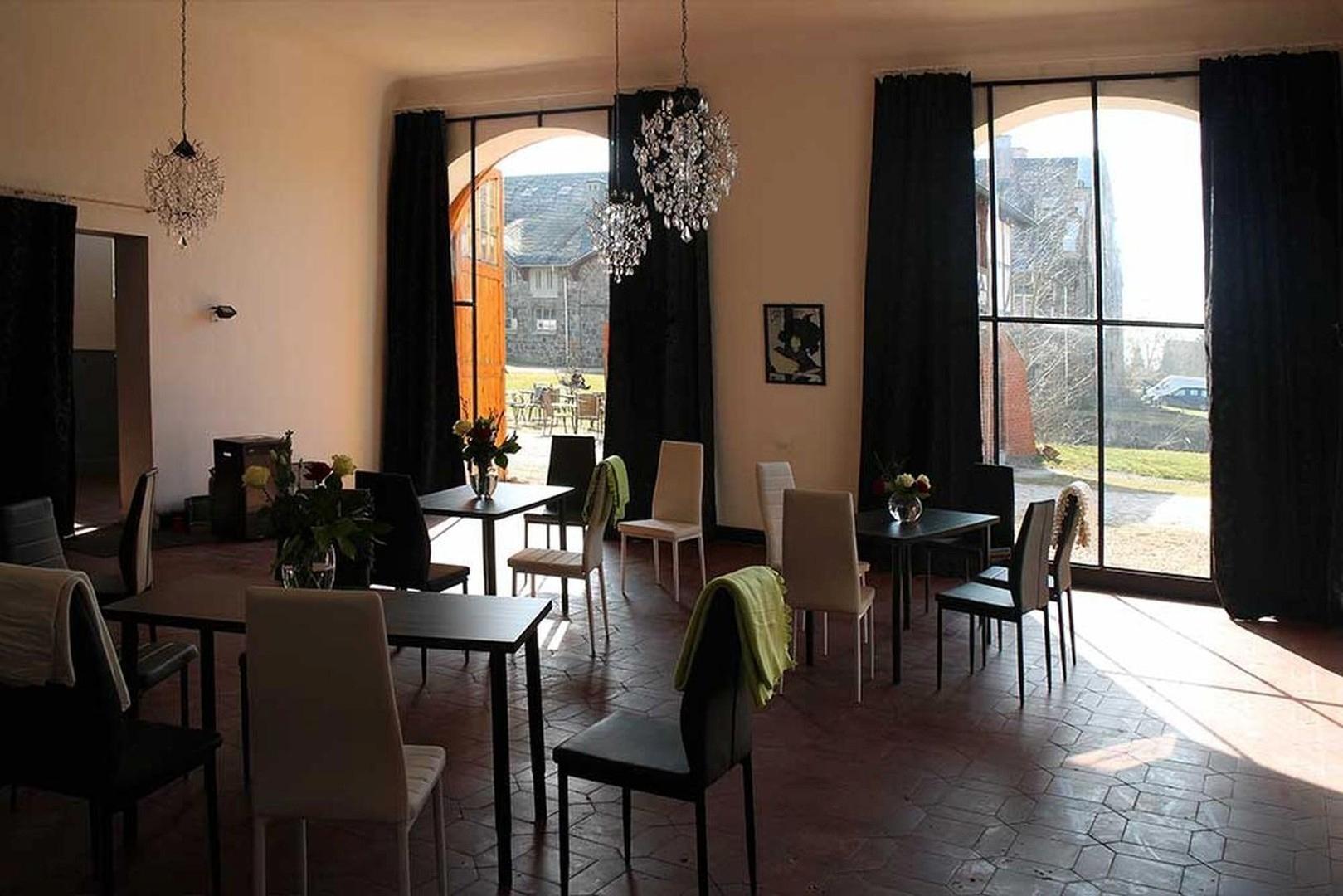 Bistro-Raum (mit Hofblick)