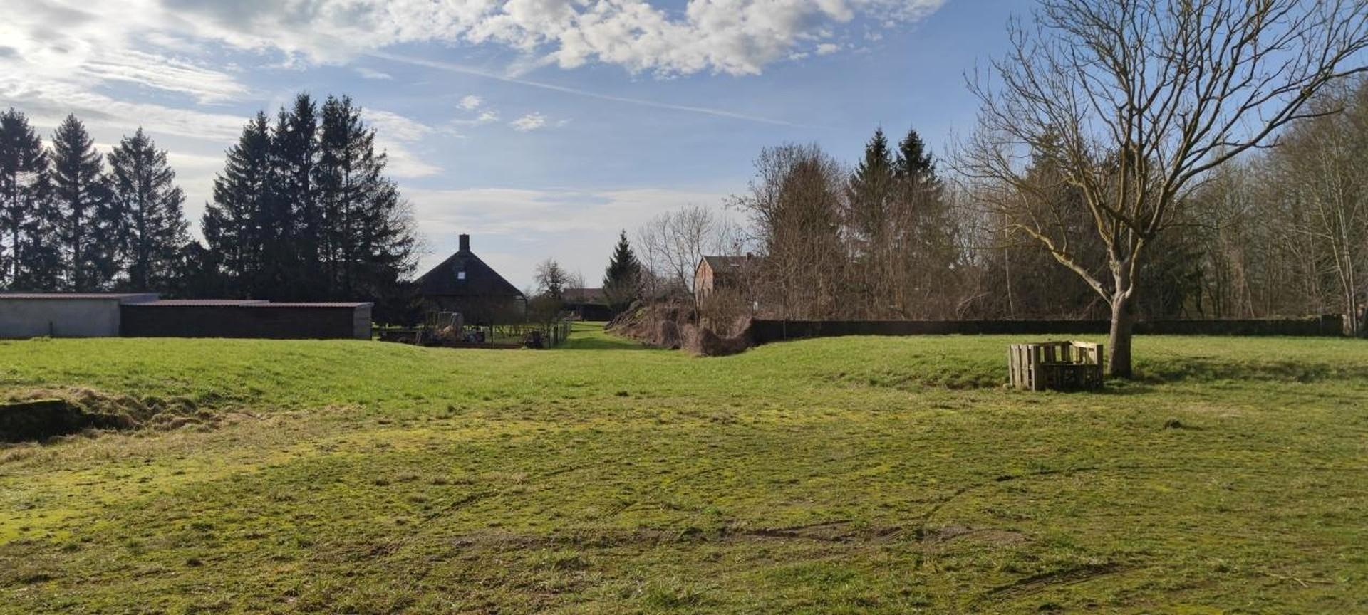 1 von 2 NEUBAU-Flächen...