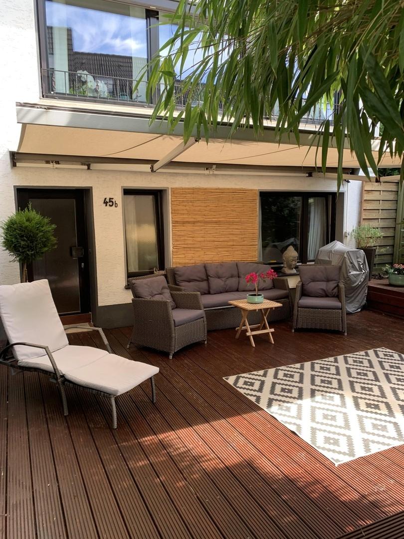 Terasse hinterm Haus