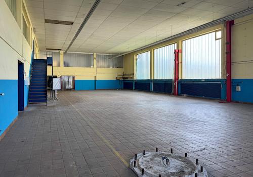 Halle, innen (ca. 470 m²)