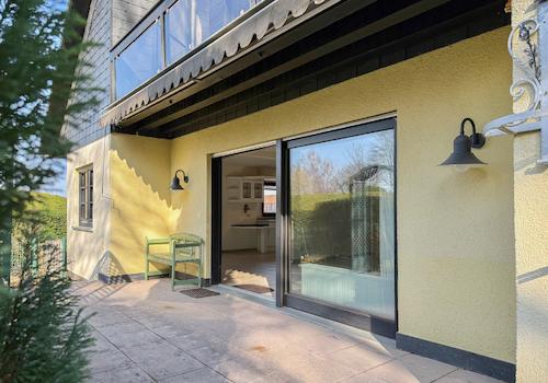 EG Terrasse mit Markise