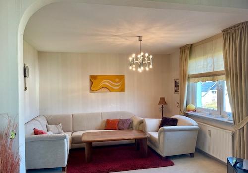 Wohnzimmer (EG)