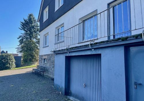 integrierte Garage im Anbau