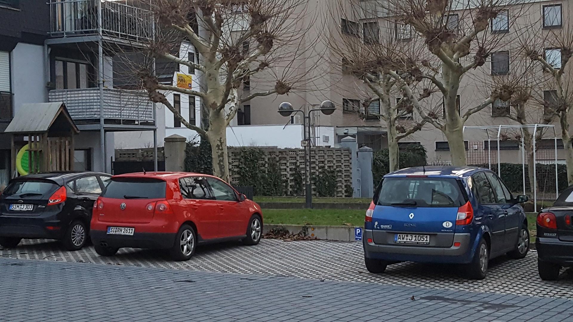 Pkw Außen Stellplätze