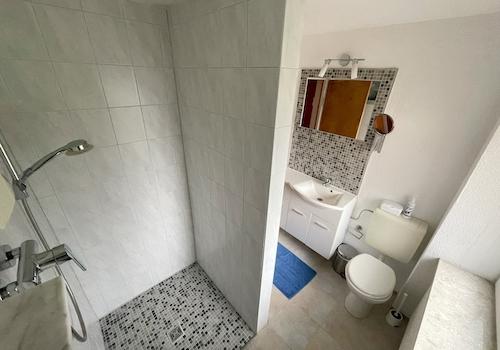 Kleines Duschbad ELW Altbau