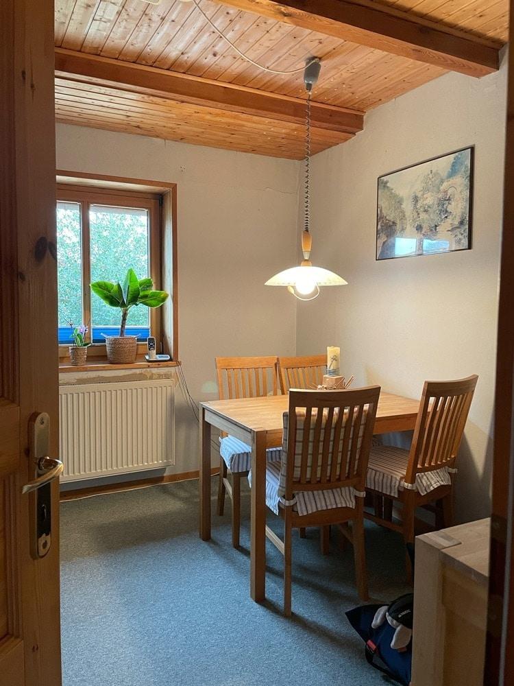 Zimmer EG Anbau / Haupthaus