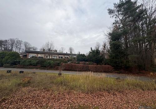 Straßenansicht fern