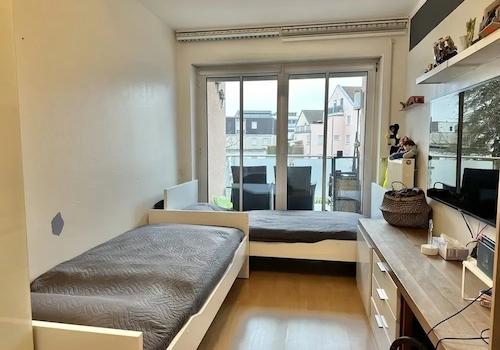 Kinderzimmer / HomeOffice