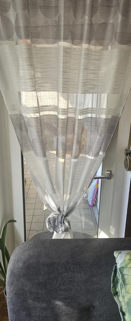 Wohnzimmer zum Balkon