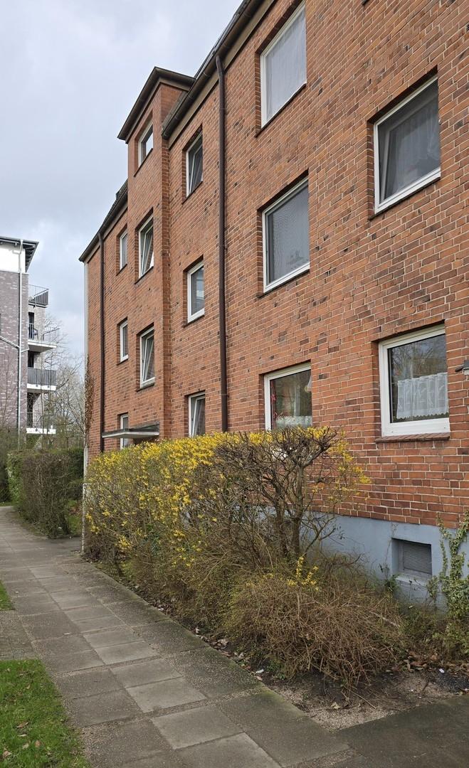 Hausansicht Weg zur Wohnung