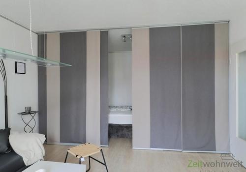 Blick zum abgetrennten Schlafbereich