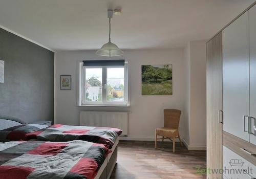 Blick ins Schlafzimmer