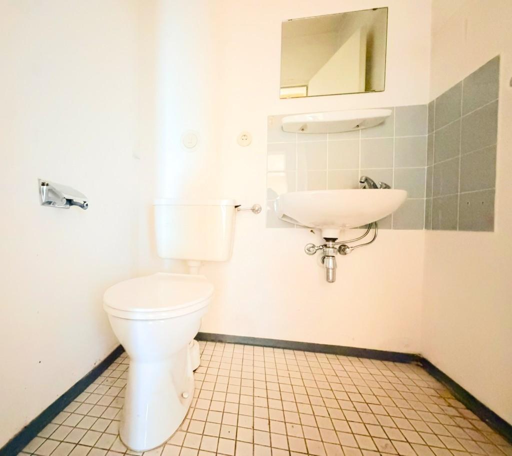 WC