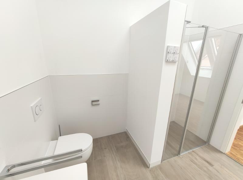 DG: Bad mit Dusche Bild 4