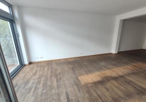 Warten / Empfang + Bar Bild 1