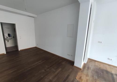 Warten / Empfang + Bar Bild 6