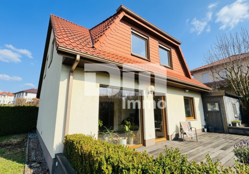 Titel Rückansicht / Terrasse