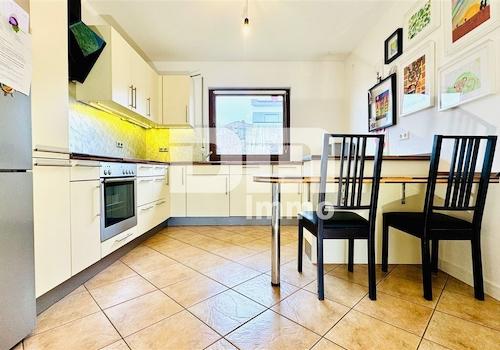 EG Küche mit Einbauküche