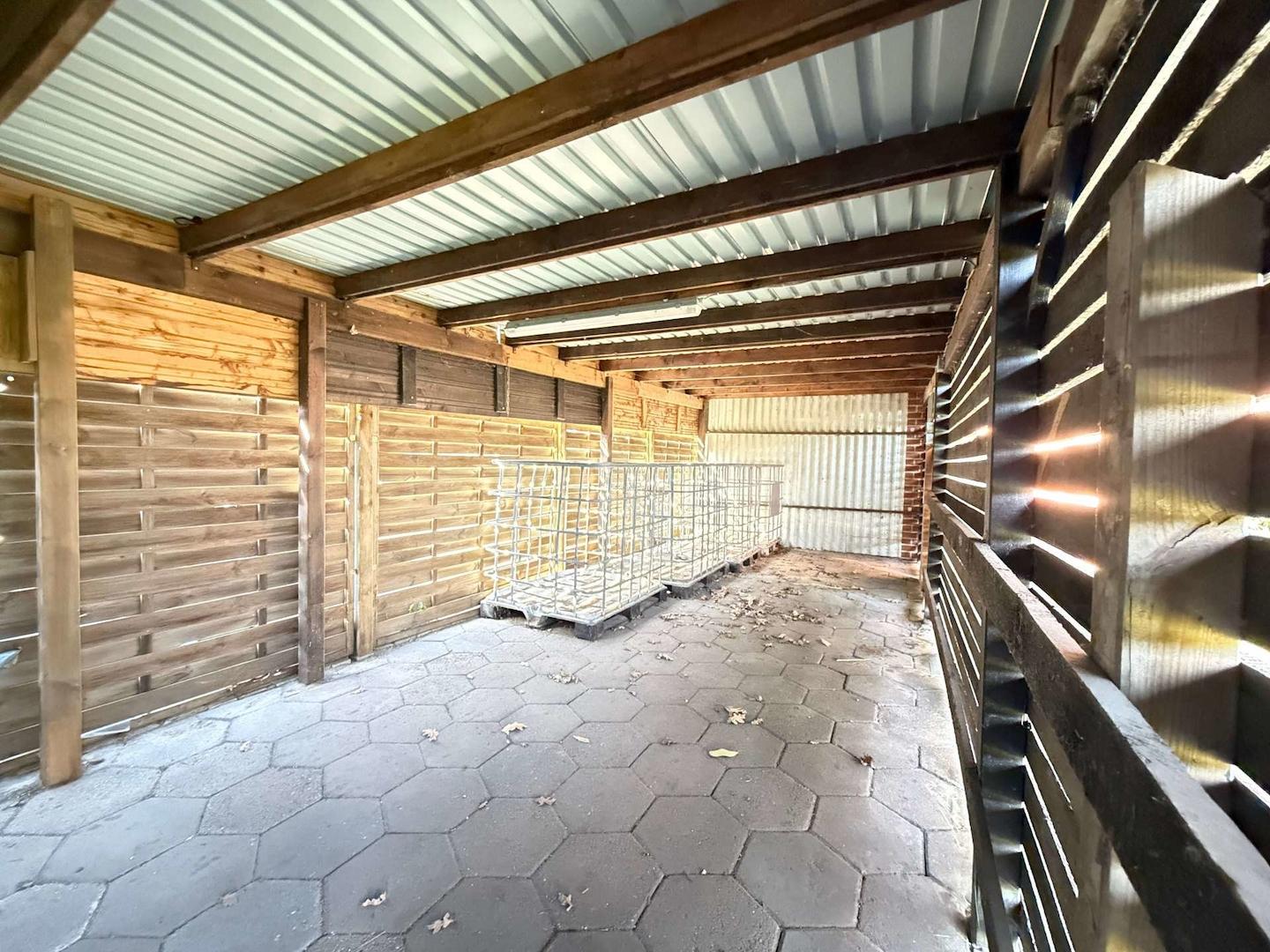 Holzlager / Geräteraum