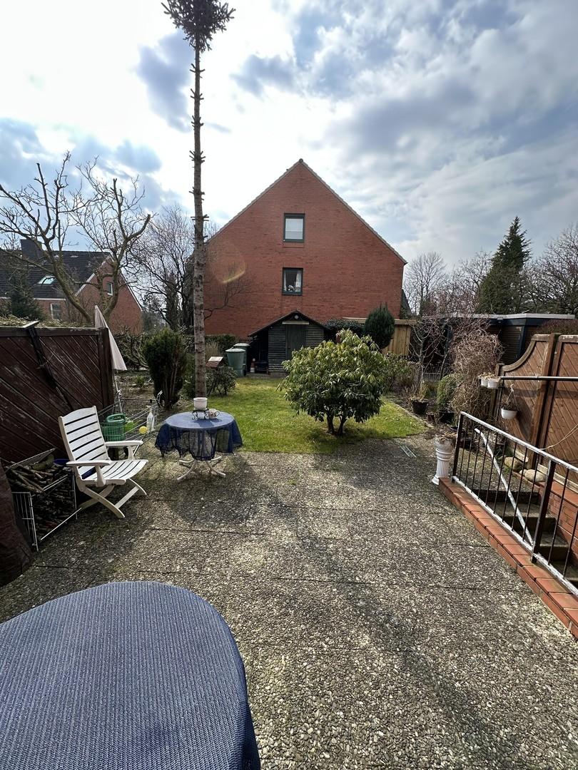 Aussicht nach Süden mit Garten