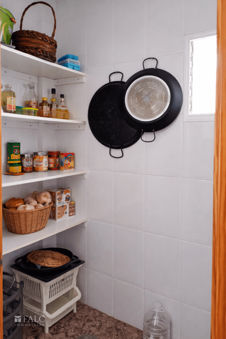 Abstellraum / Lebensmittelraum Küche
