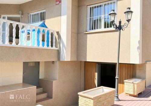 Einfahrt Tiefgarage unter der Villa