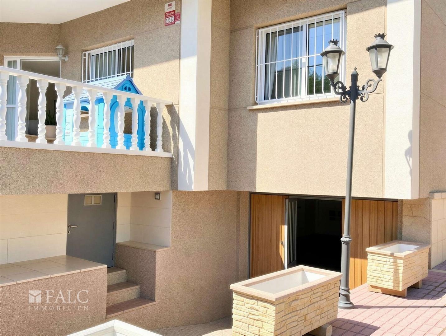 Einfahrt Tiefgarage unter der Villa