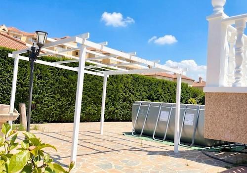 Gartenbereich hinten / Aufstellpool