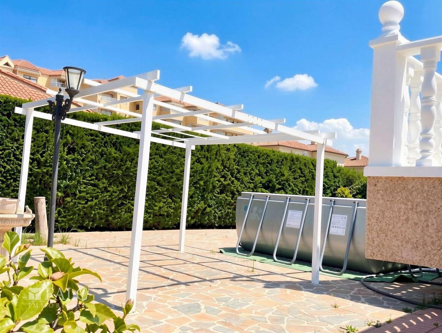 Gartenbereich hinten / Aufstellpool