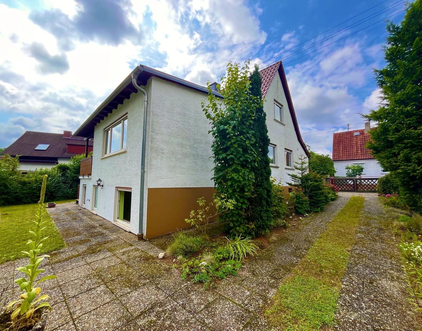 Haus mit Hof bzw. KFZ Stellpl.