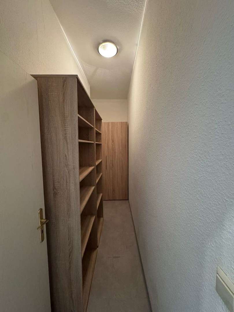 Ankleidezimmer/ Abstellraum 