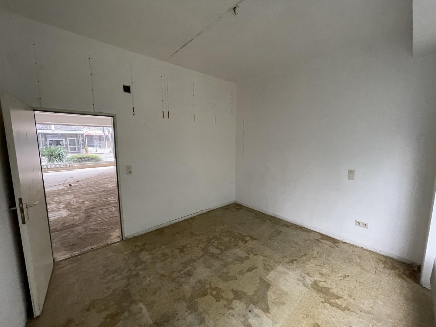 Linker Raum Hinten 2