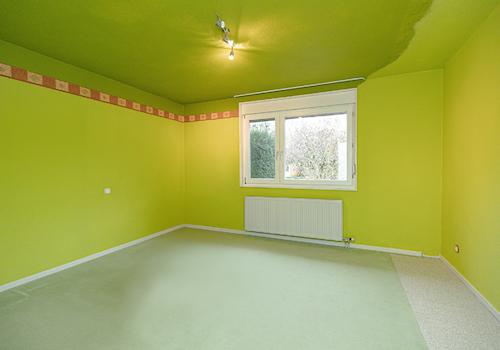 Schlafzimmer mit Blick zun Garten