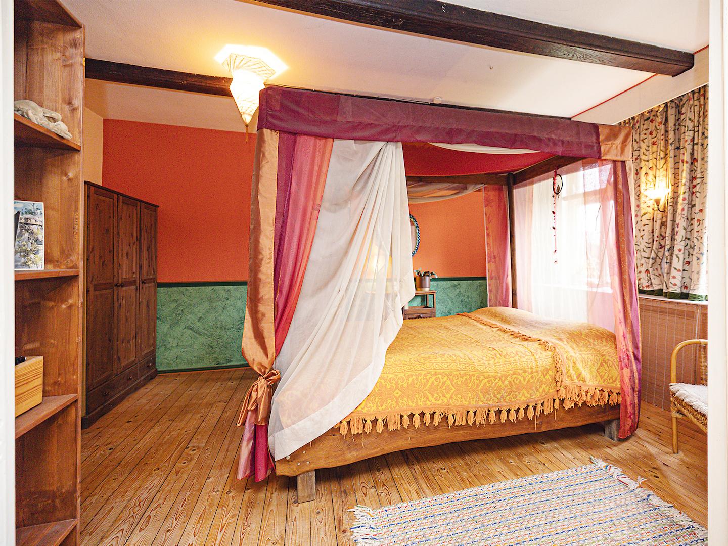 Schlafzimmer EG