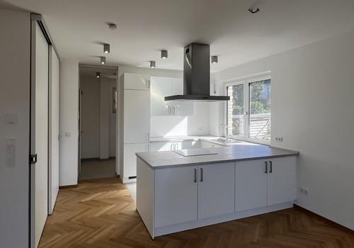 Küche Blick vom Wohnbereich