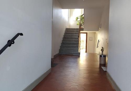 großzügiges Treppenhaus