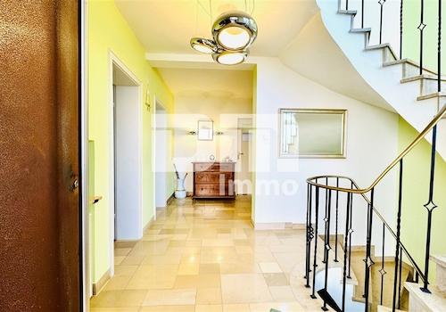 EG Haupteingang / Windfang - Flur / Treppenaufgang