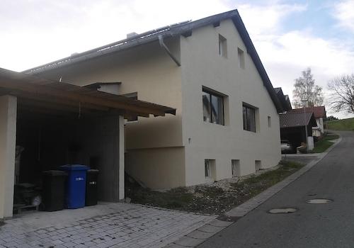 Ost/ Garage/Straße
