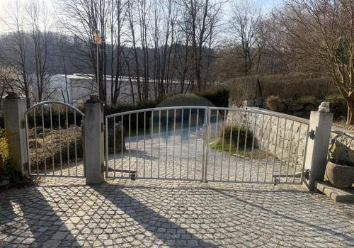 Elektrisches Drehtore