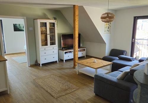 hell und ansprechend