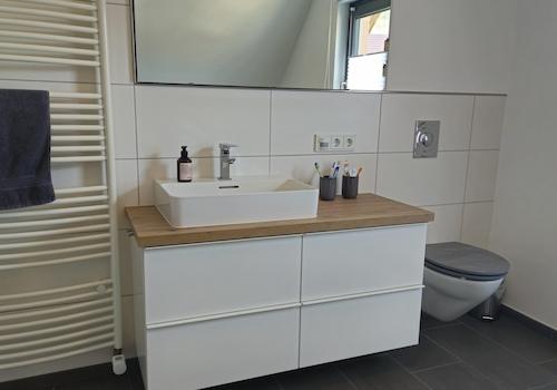 großzügiges Wohlfühlbad