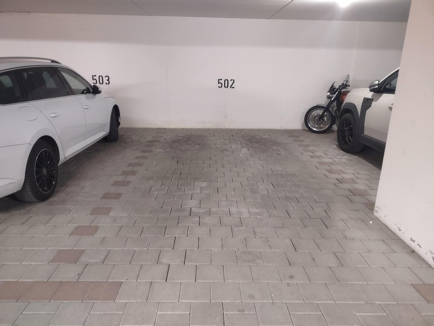 Tiefgaragenplatz