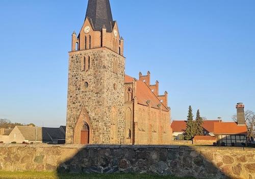 Wunderschöne örtliche Kirche