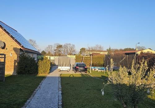 großzügige Gartenfläche