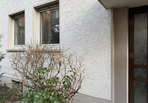 Hausfront Wohnimmer Fenster