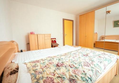 Schlafzimmer EG
