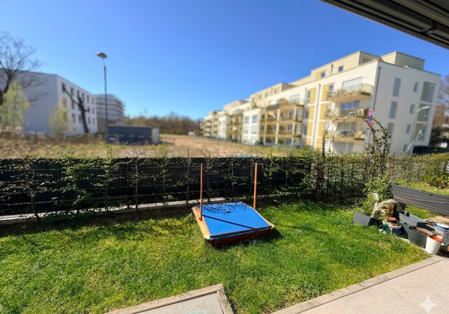 Garten mit freiem Ausblick 