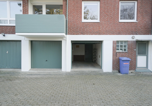 Garage + Stellplatz
