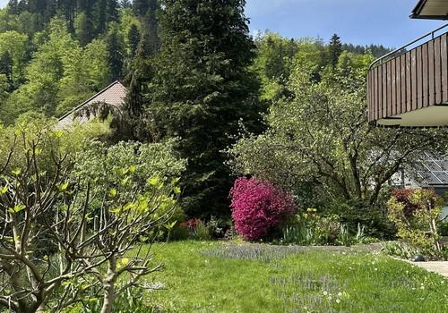 2-Fam.-Haus mit schönem Garten